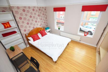 Euston Road, Far Cotton, Northampton, NN4