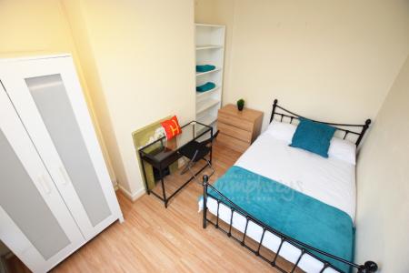 4 bedroom Terraced House to let in Euston Road, Far Cotton, Northampton, NN4