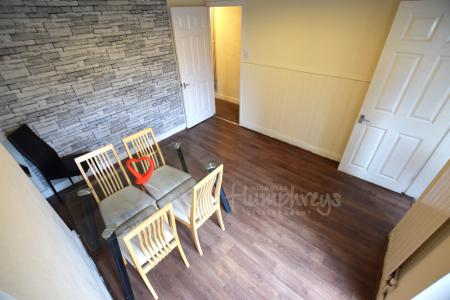 4 bedroom Terraced House to let in Euston Road, Far Cotton, Northampton, NN4