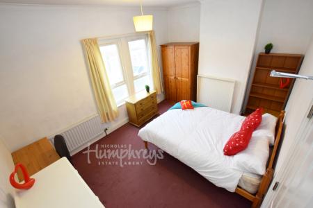 Lutterworth Road, Abington, Northampton, NN1