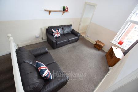 2 bedroom Flat to let in Monks Park Road, Abington, Northampton, NN1