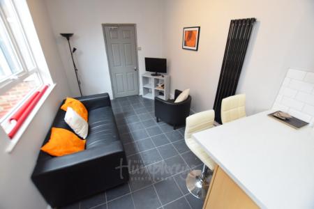 Lutterworth Road, Abington, Northampton, NN1