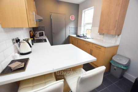 Lutterworth Road, Abington, Northampton, NN1