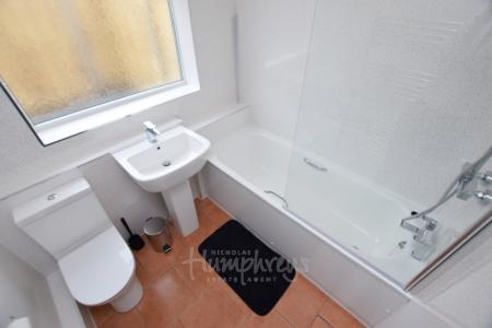 4 bedroom Terraced House to let in Northcote Street, Semilong, Northampton, NN2