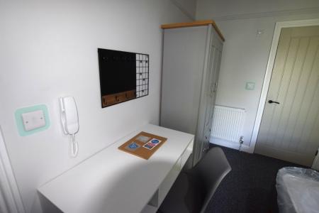 1 bedroom Studio flat to let in Watkin Terrace, Abington, Northampton, NN1