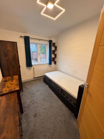 1 bedroom House share to let in Kingsley Road, Kingsthorpe, Northampton, NN2