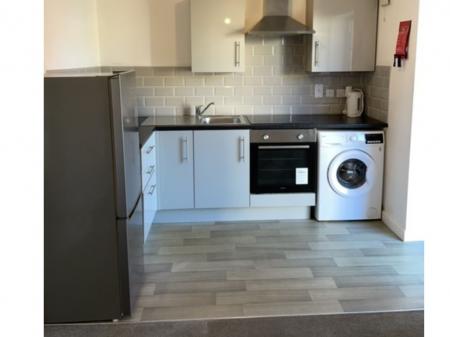 1 bedroom Apartment to let in Queen Eleanor Road, Far Cotton, Northampton, NN4
