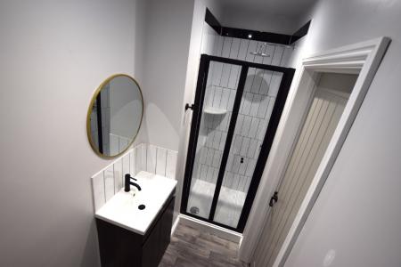 1 bedroom Studio flat to let in Watkin Terrace, Abington, Northampton, NN1