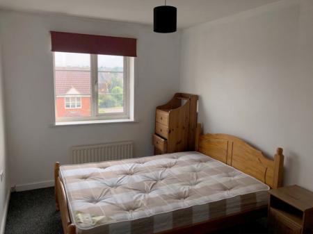 5 bedroom Town house to let in West Cotton Close, Far Cotton, Northampton, NN4