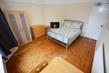 Birchfield Road, Abington, Northampton, NN1