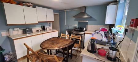 5 bedroom Terraced House to let in Talbot Road, Abington, Northampton, NN1