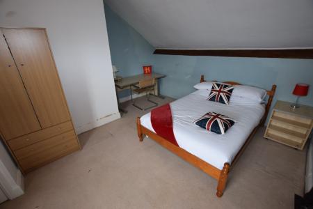 4 bedroom Terraced House for sale in Clarke Road, Abington, Northampton, NN1