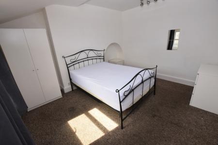 8 bedroom Terraced House for sale in St Pauls Road, Semilong, Northampton, NN2