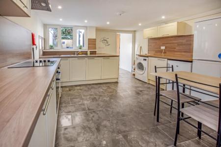 1 bedroom Terraced House to let in Denmark Road, Northampton, NN1