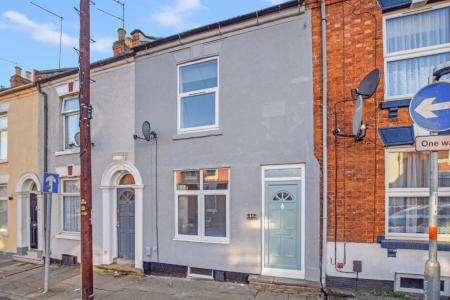 1 bedroom Terraced House to let in Denmark Road, Northampton, NN1