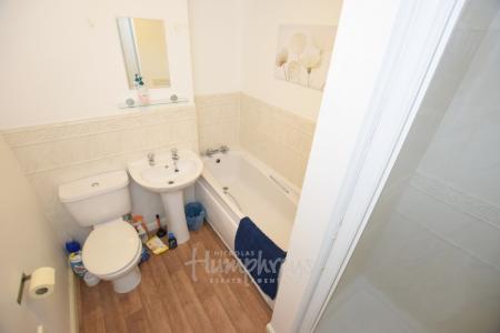 1 bedroom House share to let in West Cotton Close, Far Cotton, Northampton, NN4