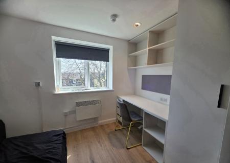 1 bedroom Flat share to let in Kettering Road, Town Centre, Northampton, NN1