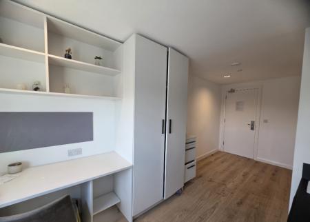 1 bedroom Flat share to let in Kettering Road, Town Centre, Northampton, NN1