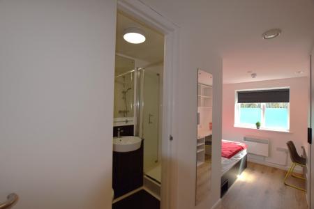 1 bedroom Flat share to let in Kettering Road, Town Centre, Northampton, NN1