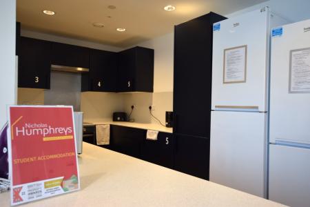 1 bedroom Flat share to let in Kettering Road, Town Centre, Northampton, NN1