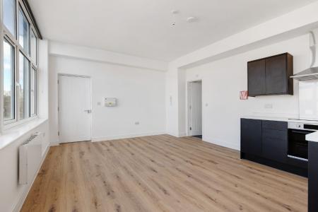 1 bedroom Flat to let in Kettering Road, Town Centre, Northampton, NN1