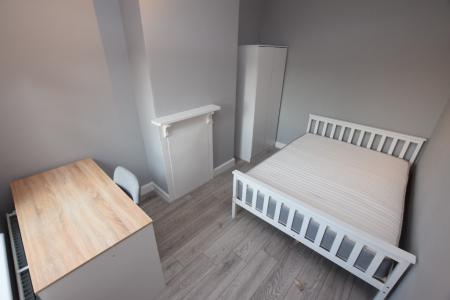 Overstone Road, Northampton, NN1