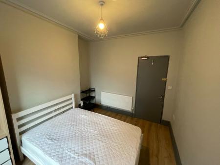 1 bedroom Terraced House to let in Victoria Promenade, Town Centre, Northampton, NN1