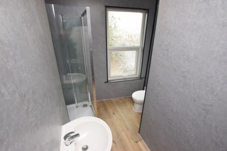 1 bedroom Terraced House to let in Victoria Promenade, Northampton, NN1