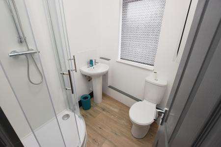1 bedroom Terraced House to let in Victoria Promenade, Northampton, NN1