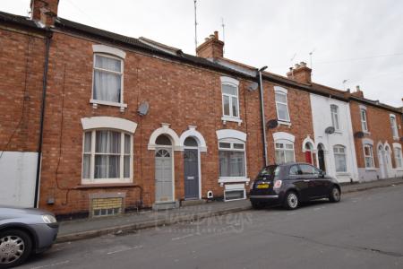 1 bedroom House share to let in Queens Road, Northampton, NN1