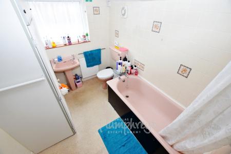 1 bedroom Terraced House to let in Lincoln Street, Northampton, NN2