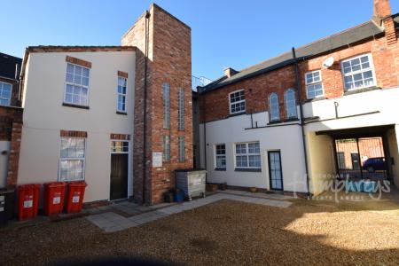 1 bedroom Flat share to let in Margaret Street, Northampton, NN1