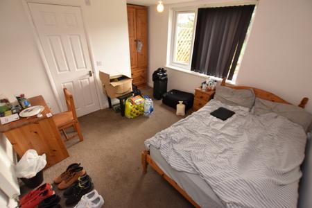 1 bedroom House share to let in R1 Friars Avenue, Far Cotton, Northampton, NN4