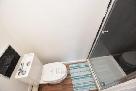 1 bedroom House share to let in Winchester Road, Far Cotton, Northampton, NN4