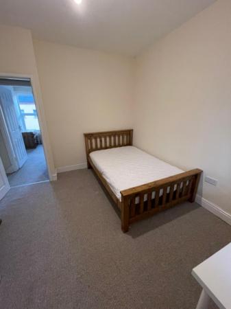 2 bedroom Flat to let in Euston Road, Far Cotton, Northampton, NN4