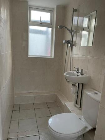 2 bedroom Flat to let in Euston Road, Far Cotton, Northampton, NN4
