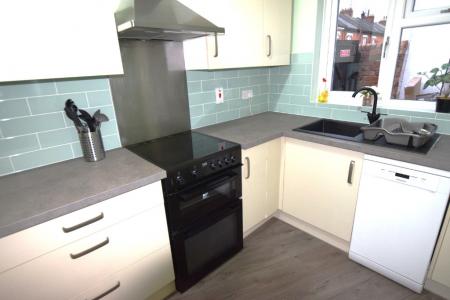 1 bedroom House share to let in Burns Street, Abington, Northampton, NN1