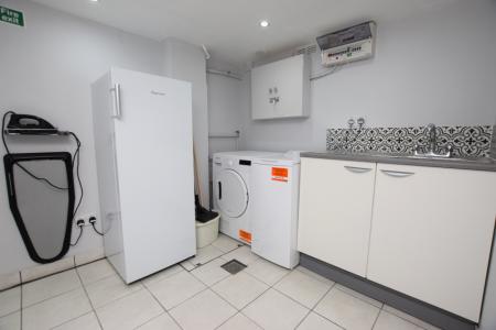 1 bedroom House share to let in Burns Street, Abington, Northampton, NN1