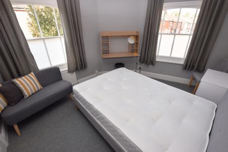 1 bedroom House share to let in Burns Street, Abington, Northampton, NN1