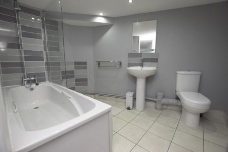 1 bedroom House share to let in Burns Street, Abington, Northampton, NN1