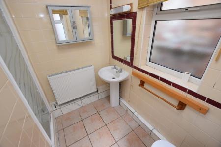 1 bedroom House share to let in Cranston Street, Northampton, NN1