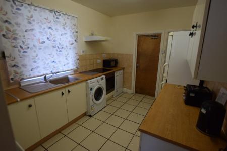 1 bedroom House share to let in Cecil Road, Kingsthorpe, Northampton, NN2