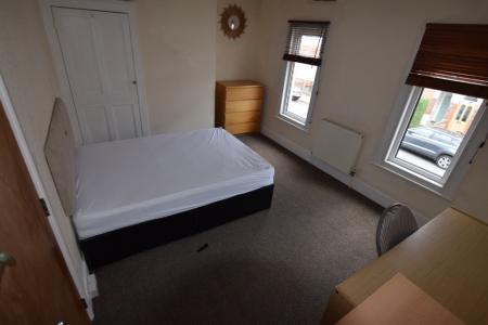 Cecil Road, Kingsthorpe, Northampton, NN2