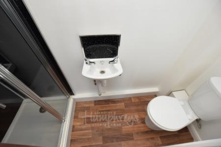 1 bedroom House share to let in Winchester Road, Far Cotton, Northampton, NN4