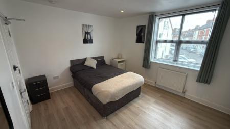 1 bedroom House share to let in Hood Street, Northampton, NN1