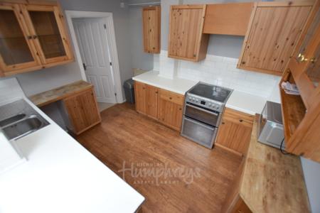 1 bedroom House share to let in London Road, Far Cotton, Northampton, NN4