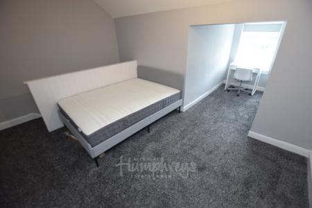 1 bedroom House share to let in London Road, Far Cotton, Northampton, NN4