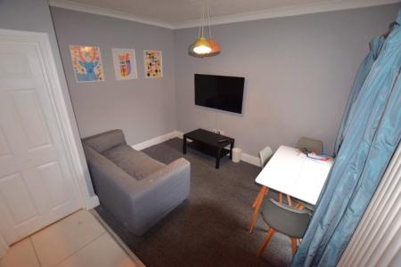 1 bedroom Terraced House to let in Euston Road, Far Cotton, Northampton, NN4