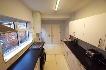 1 bedroom Terraced House to let in Euston Road, Far Cotton, Northampton, NN4
