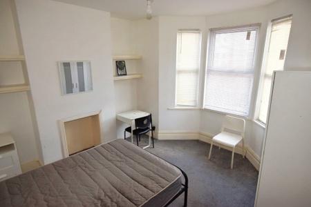 Stimpson Avenue, Abington, Northampton, NN1